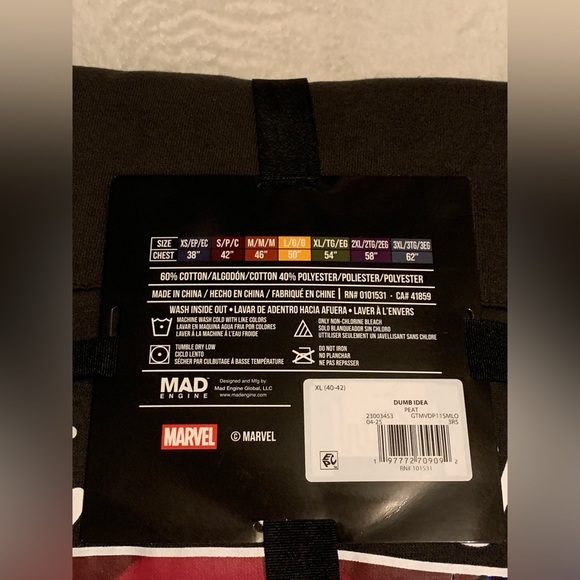 Deadpool Black XL Hooded Sweatshirt - Picture 3 of 3